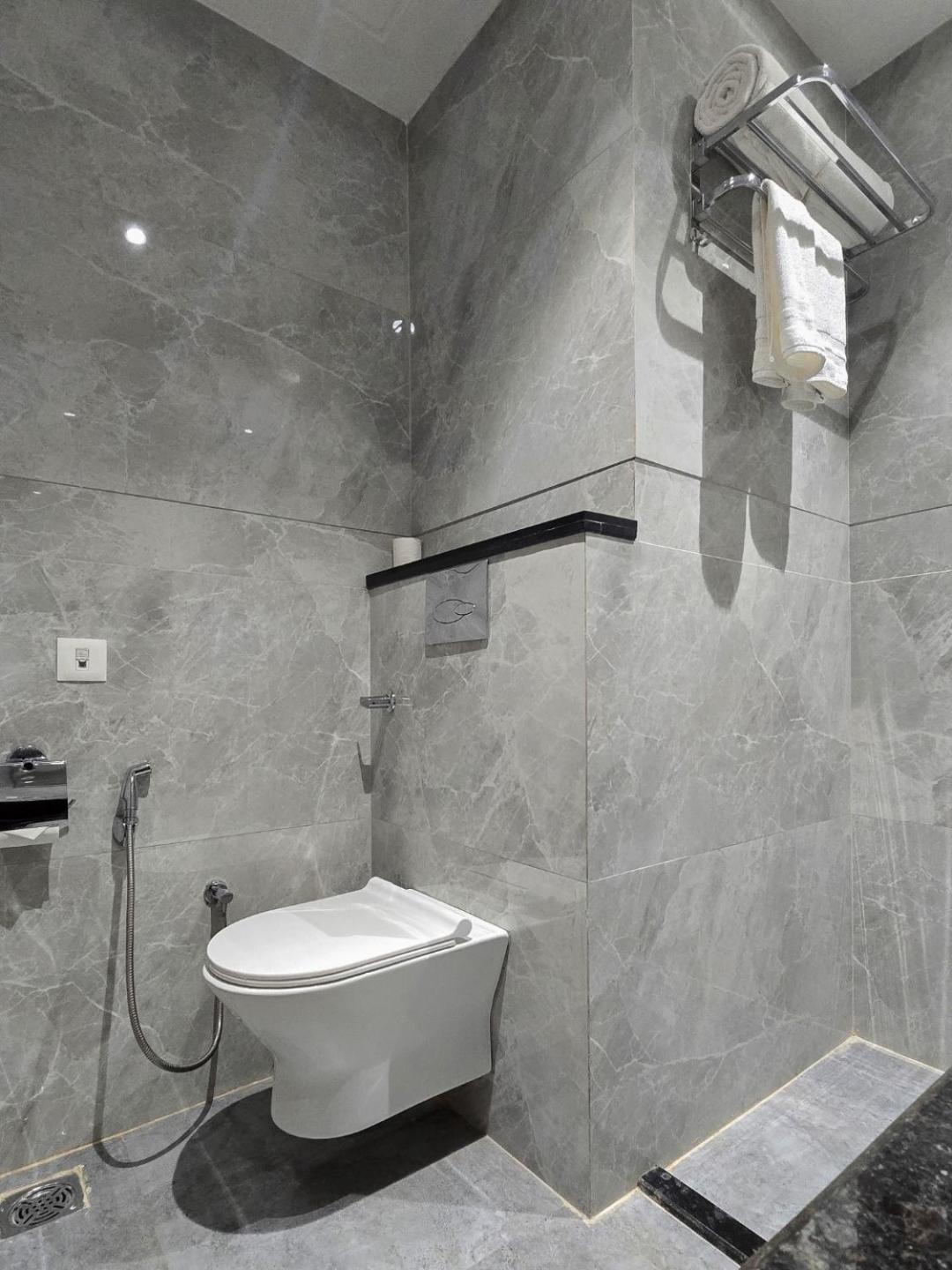 Clarks Inn Suites Agra Near Tajmahal エクステリア 写真
