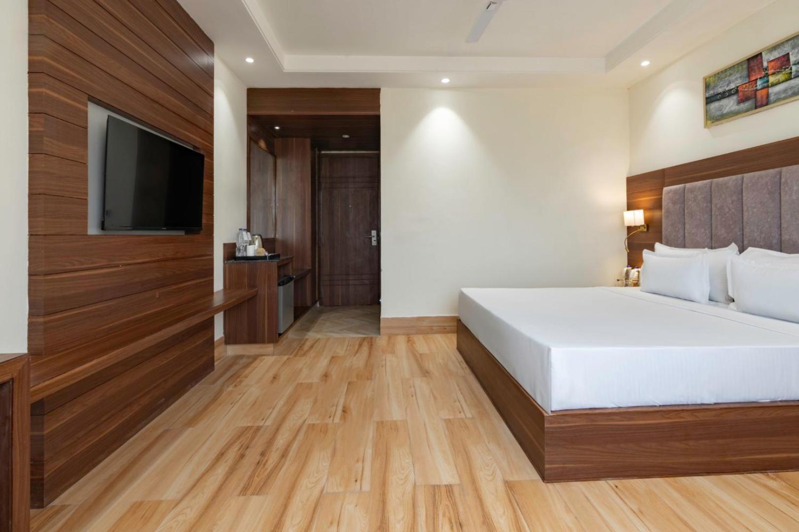 Clarks Inn Suites Agra Near Tajmahal エクステリア 写真