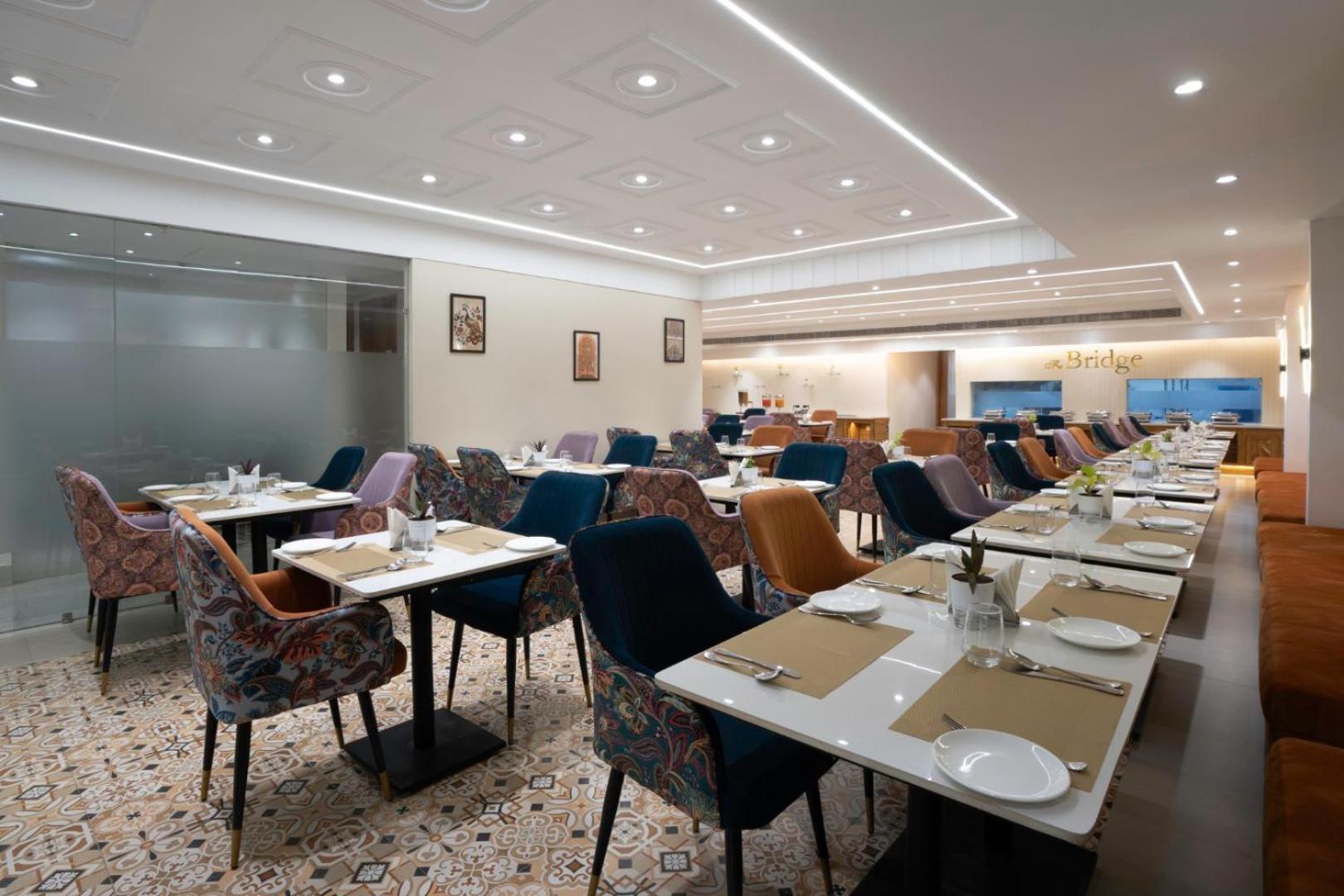 Clarks Inn Suites Agra Near Tajmahal エクステリア 写真