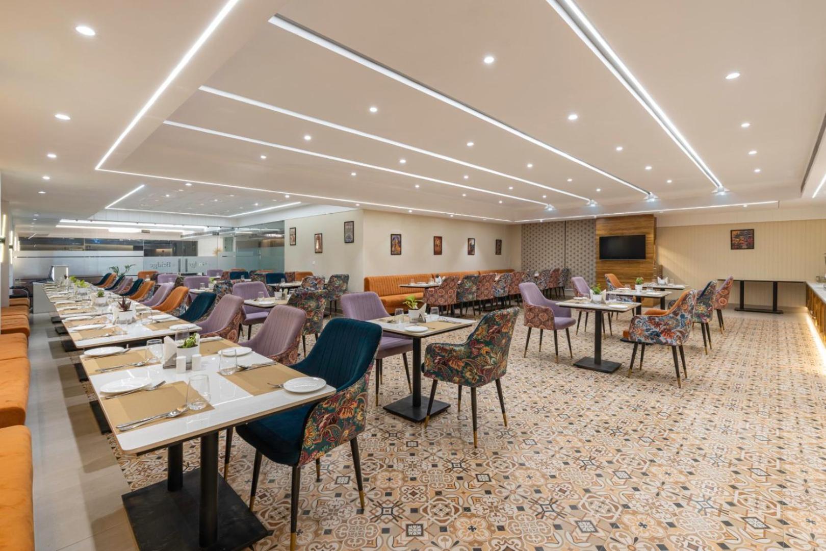 Clarks Inn Suites Agra Near Tajmahal エクステリア 写真