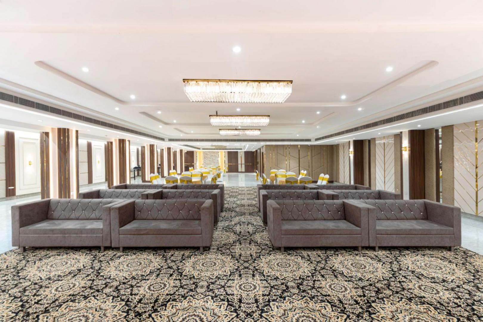 Clarks Inn Suites Agra Near Tajmahal エクステリア 写真