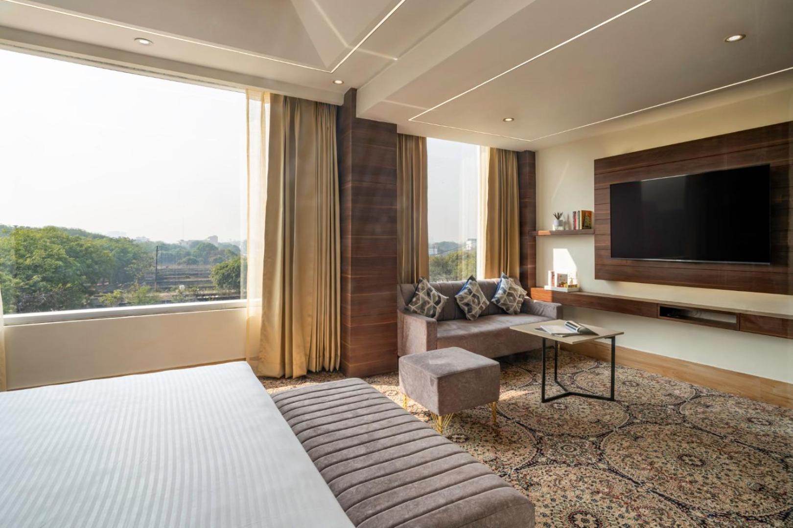 Clarks Inn Suites Agra Near Tajmahal エクステリア 写真